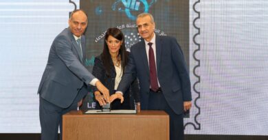 “”البريد المصري” يصدر طابعاً تذكارياً بمناسبة.. “اليوم العالمي للإحصاء”